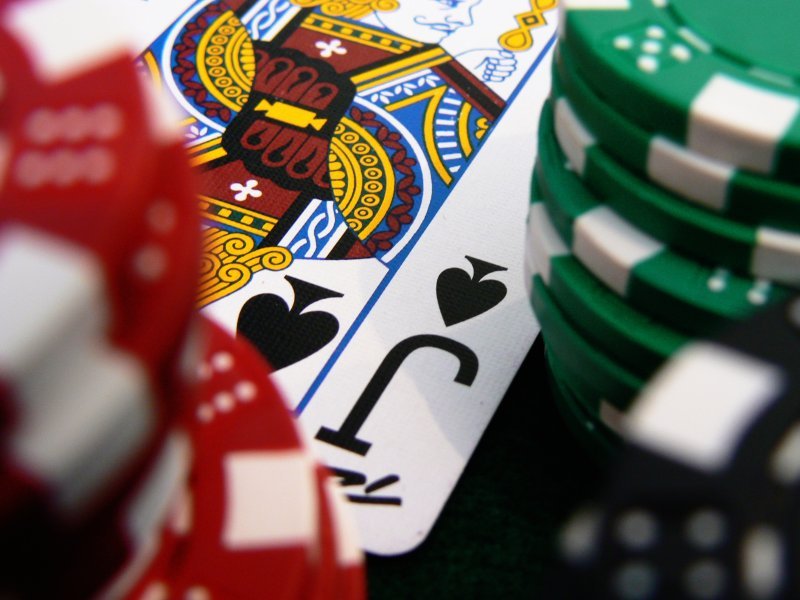 Online Play Poker Game